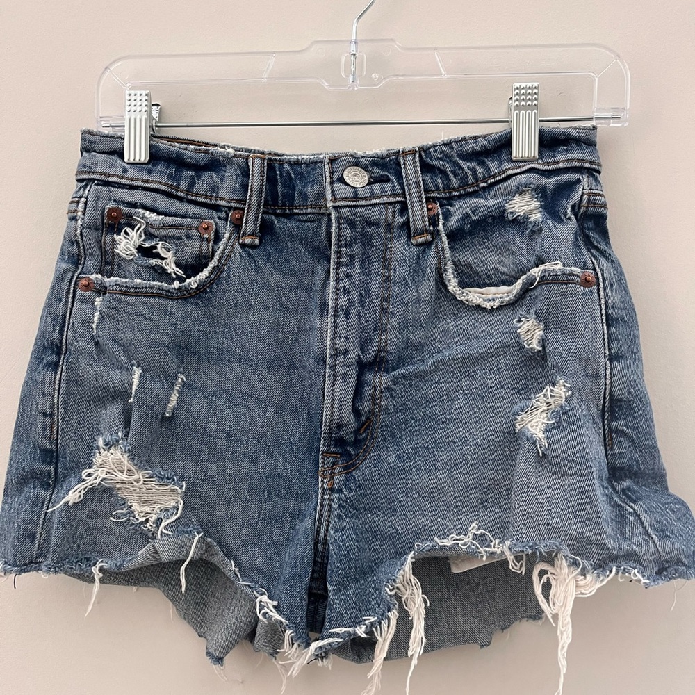 Abercrombie - Size 2 Mom Short - High Rise